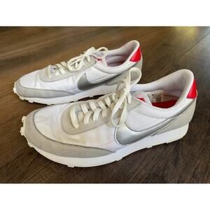 Nike Daybreak 'Summit White Metallic Silver (Women’s Size 9)